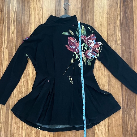 Free People Gemma Open Back
Tunic Size XS Excellent Condition - Picture 5 of 7